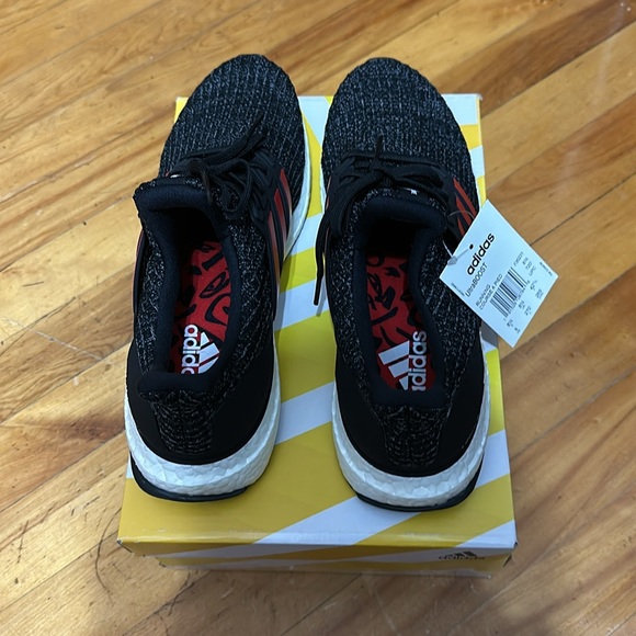 Adidas Ultraboost - Picture 4 of 5